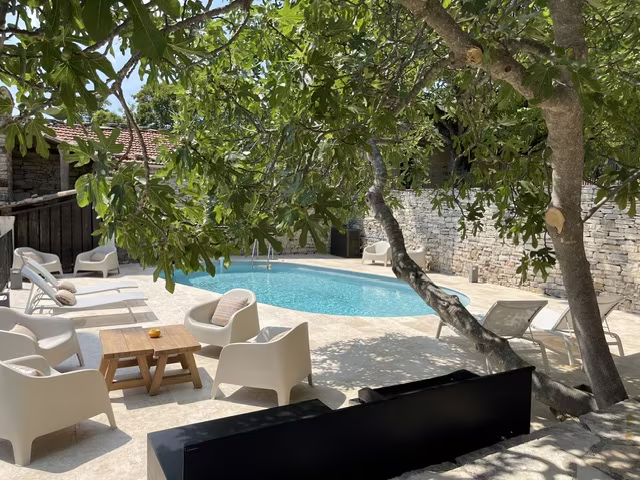 Le Presbytère · piscine — Mas d’Âme