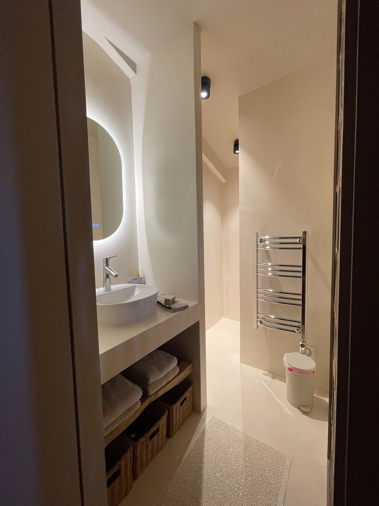 Le Presbytère · salle de bains — Mas d’Âme