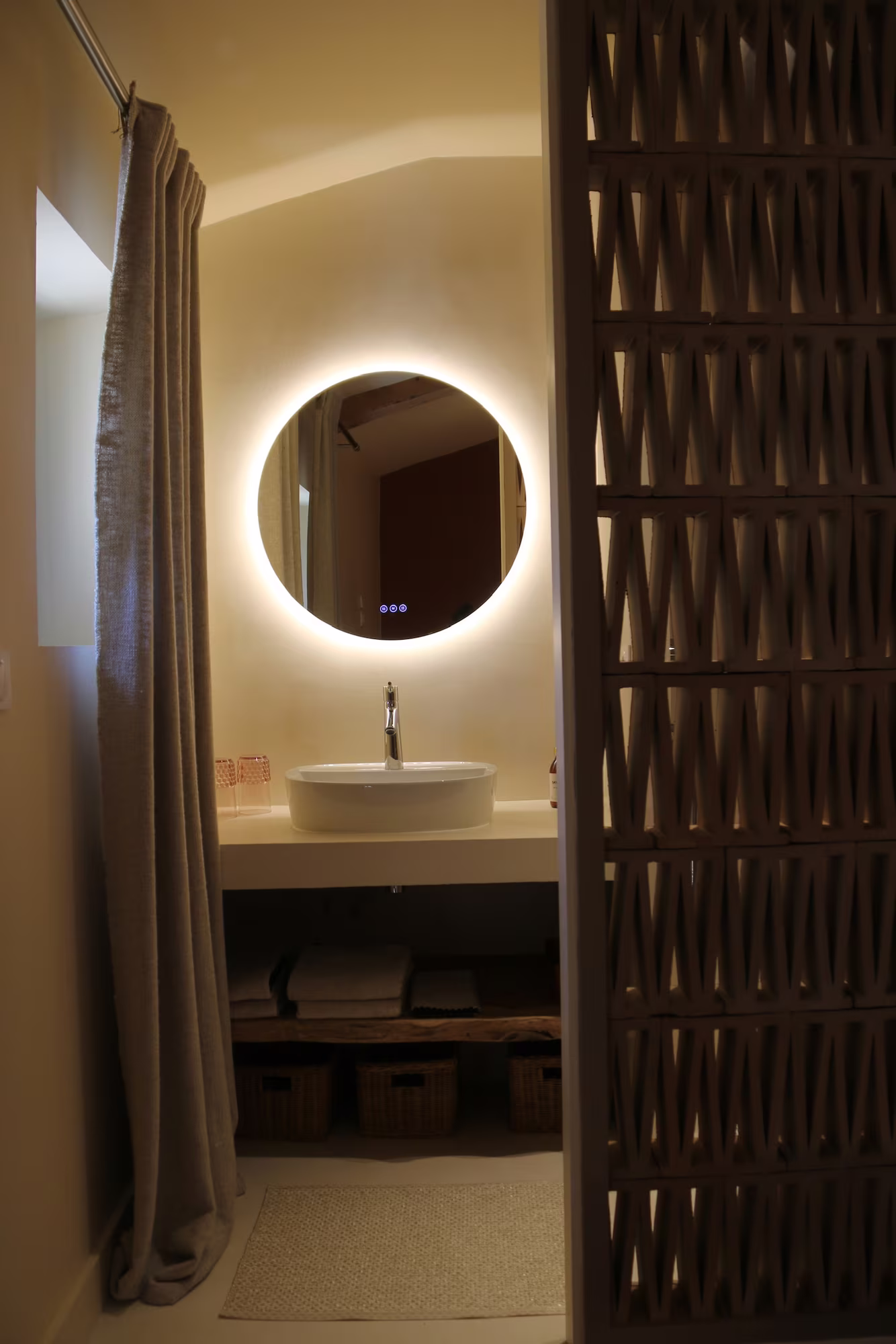 Le Presbytère · salle de bains — Mas d’Âme