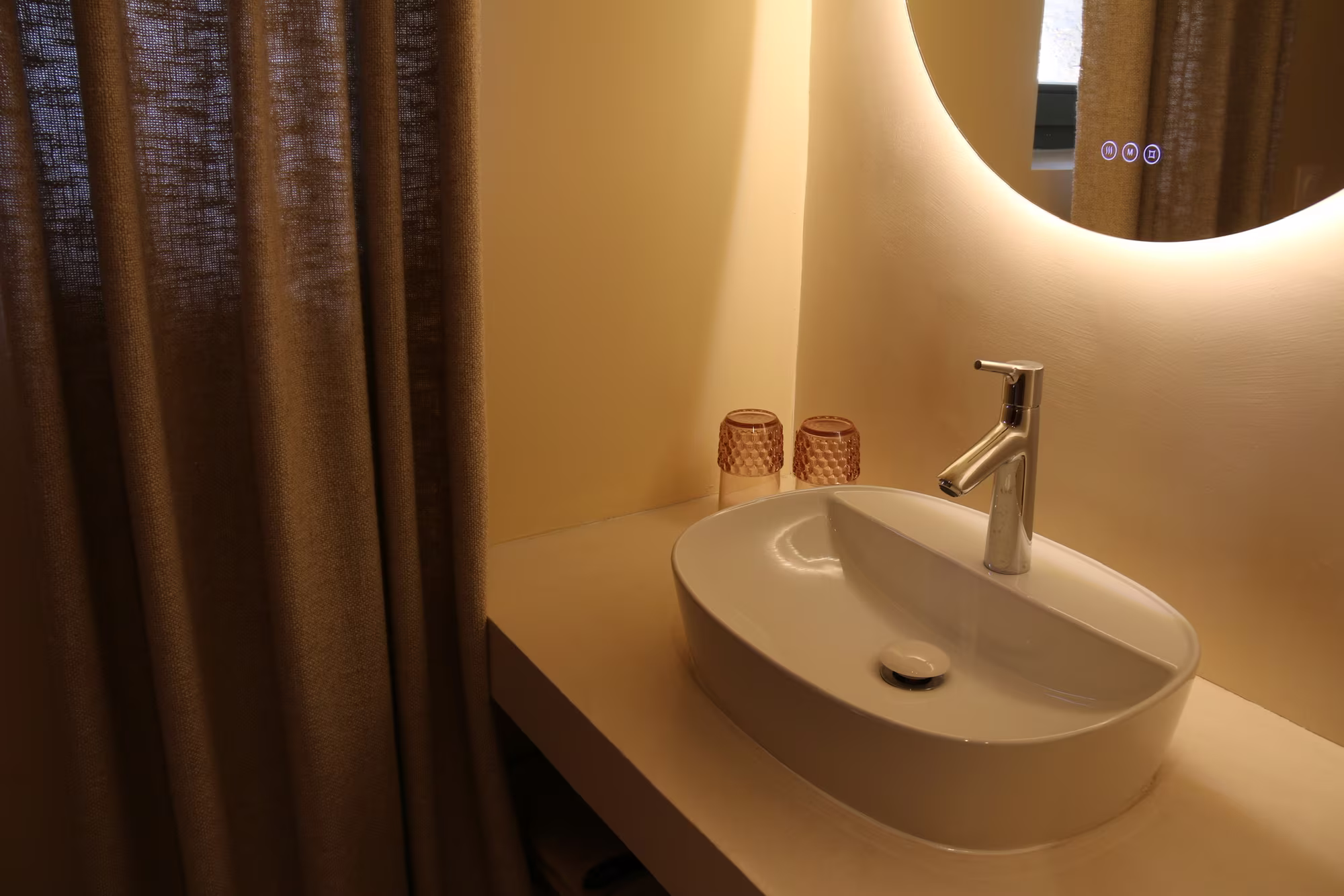 Le Presbytère · salle de bains — Mas d’Âme