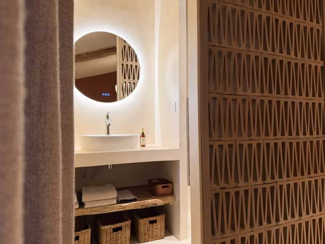 Le Presbytère · salle de bains — Mas d’Âme