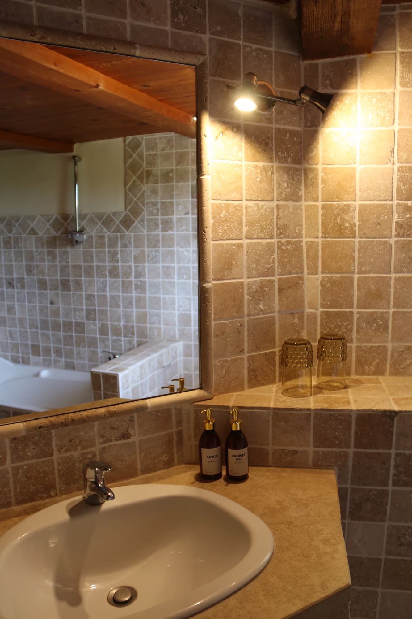 Le Presbytère · salle de bains — Mas d’Âme